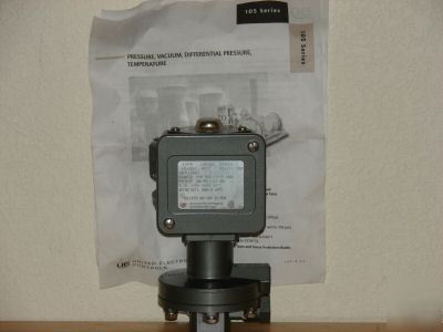New united electric controls H105K 456 pressure switch 