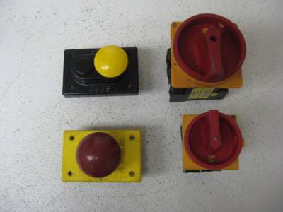 Rees push buttons/moeller turn-on/off switches lot of 4