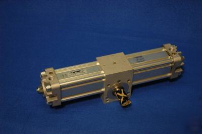 New rotary actuator, pneumatic, univer (italy)series r, 