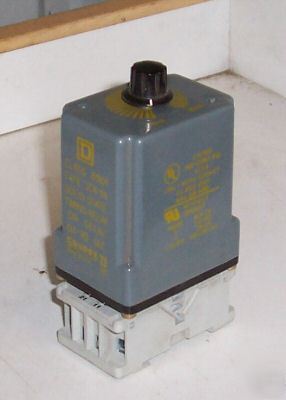 Square d 8501JCK11 timing relay