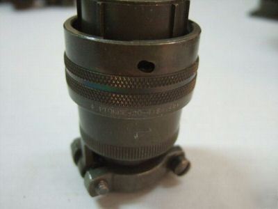 Bendix PT06CE-20-41SW(sr) connector