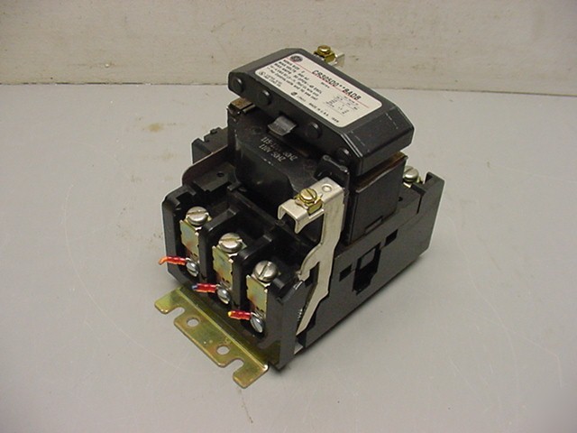 Ge CR305D0 contactor 3POLE 50/45 amp 600VAC 120V coil