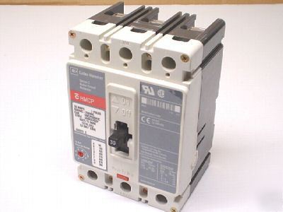 Cutler hammer HNMCP030H1C series c 30A circuit breaker