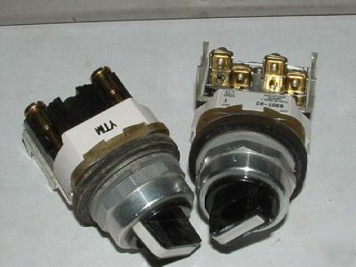 Allen-bradley 800T-H2 2-pos rotary selector switch nice