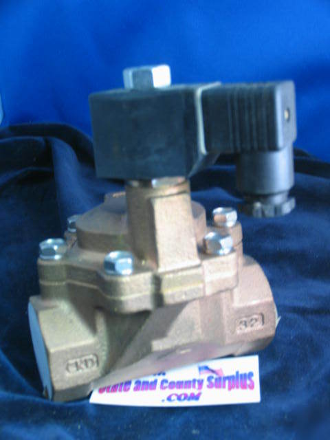 New ckd AP21 -32A-02E solenoid valve * * 0714