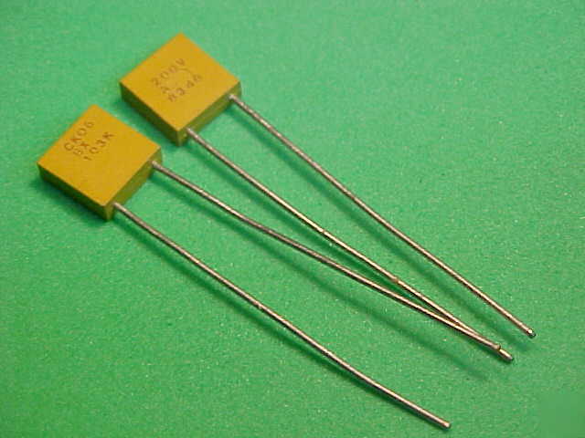 100PC avx .01UF 200V 10% radial capacitor CK06 mil spec