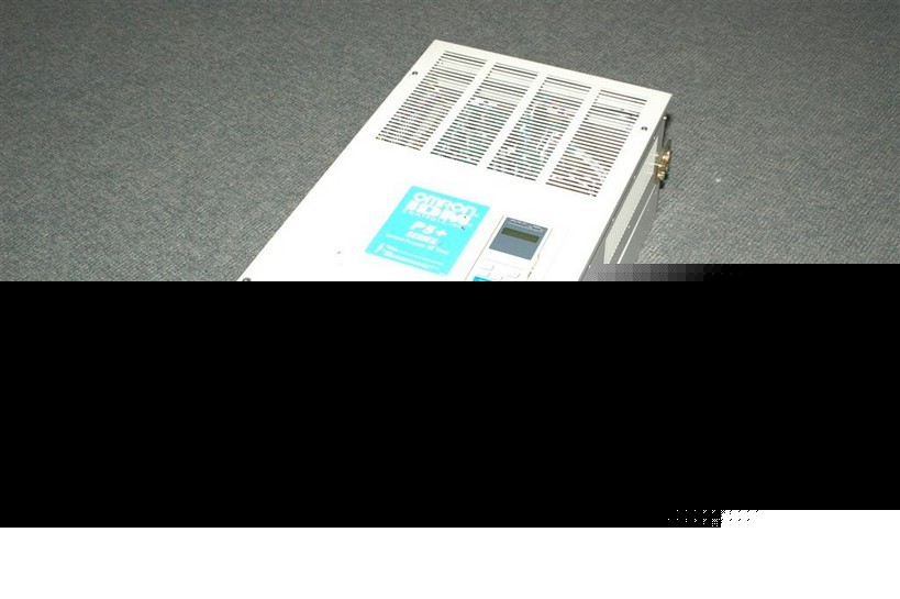 Yaskawa / magnetek cimr-P5M5018 25HP 600V ac drive