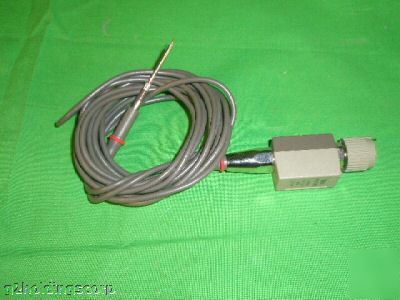 Tektronix tek P6130 probe 10X ,2.0M ,13.2PF , 10M