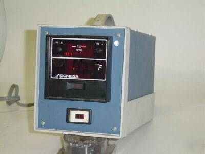 Omega temperature control controller w digital display