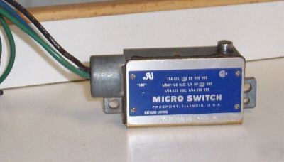 Micro switch yzln-RH3G enclosed switch YZLNRH3G