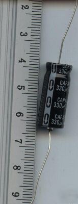 330UF / 35 volt electrolytic capacitor 100 lot axial