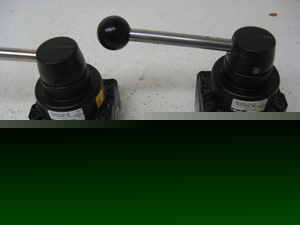 Parker manual valve HVN4400-10 lot of 2
