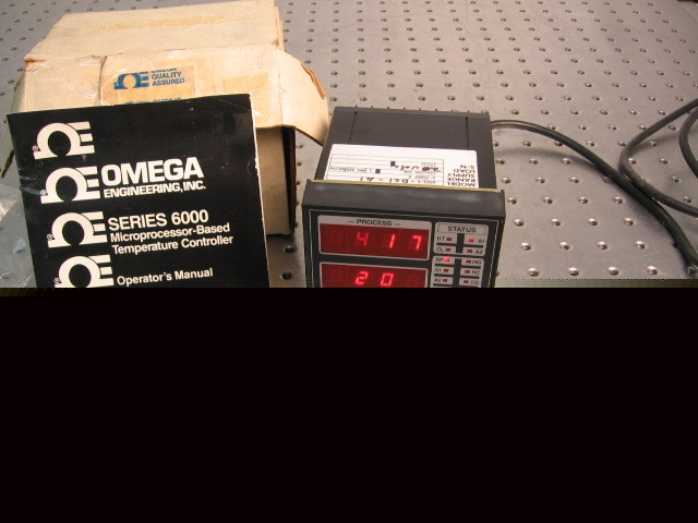 T29477 omega microprocessor-based temperature controlle