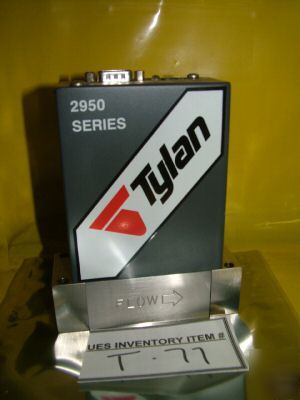 Tylan 2950 series mass flow controller 550 sccm CF4 *