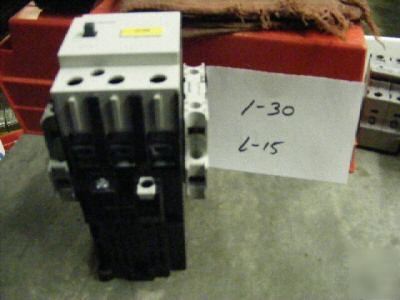 1 siemens contactor 32 amp 2 siemans aux contacts