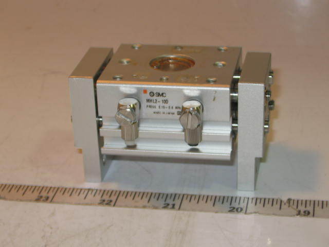 Smc wide opening parallel style air gripper MHL2-10D