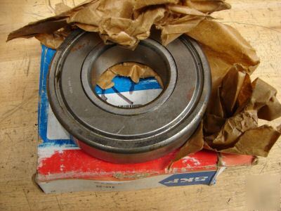 Skf roller bearing 310-2Z 