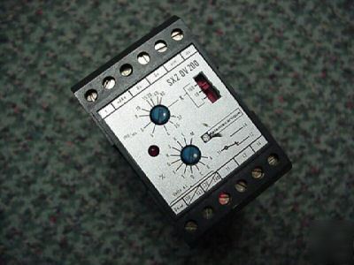 Telemecanique SX2 dv 200 relay contact