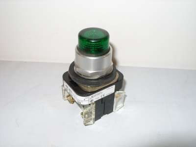 Allen bradley 800T-QB10 push button green lens ser t