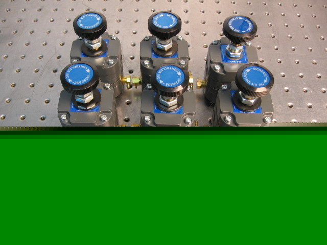 G31474 eight control air inc. type 100 regulators