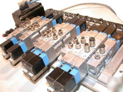 24VDC festo 11 modular plug-in solenoid bank assembly 