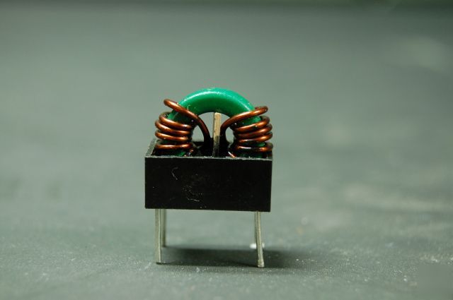 Smps transformer .1MH@1KHZ w / type q=3 12A 18AWG