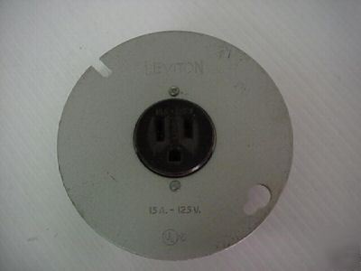 Leviton single receptacle 5059 w/4