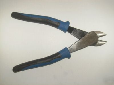 New klein tools tool journeyman J2000-28 cut pliers $41