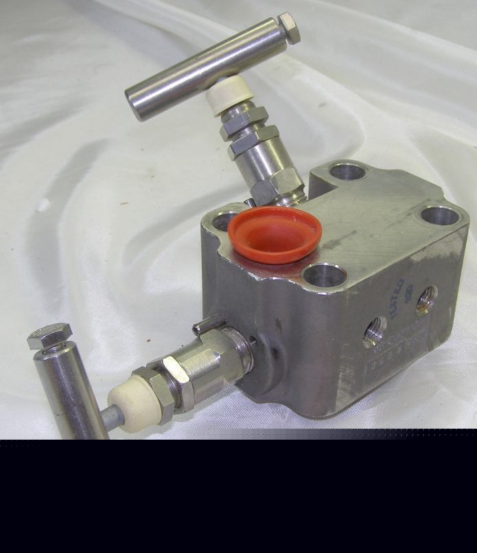Yokogawa instrument manifold type:NJY2VIS-4...