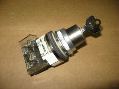 Allen bradley 800T-J4103KR7 three pos. keyed switch