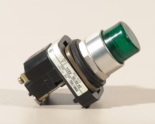 Allen bradley 800T-PT16 pushbutton switch green