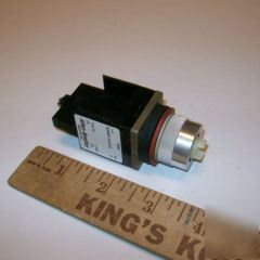 Allen-bradley switch 800MR24JX2K