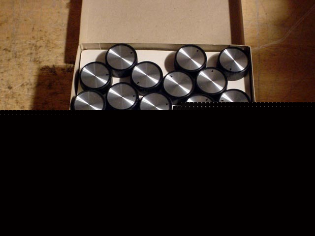 Toya ta-6A pointer knob 1/4 shaft 1-1/4 dia 25PCS nos