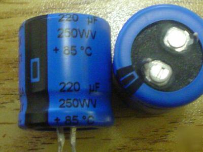 New 5 cde 250V 220UF mini snap in capacitors 