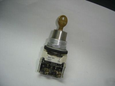 Allen bradley 800T-H31D1 2 pos maintained cylinder lock