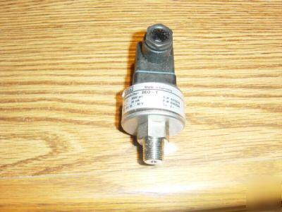 4-20MA pressure transducers, lot of 4