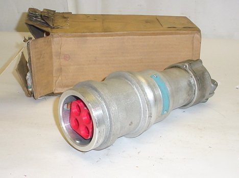 New crouse-hinds arktite plug body grounded connector