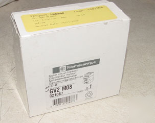 New telemecanique GV2-M08 manual motor starter 