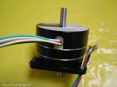 Oriental vexta 2-phase stepping motor PH264-01B-C11