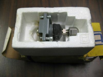 Square d 9007 type ed limit switch operating head -nos