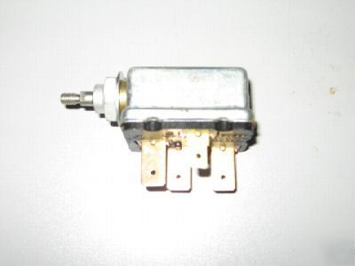 New bosch switch 0343008009 