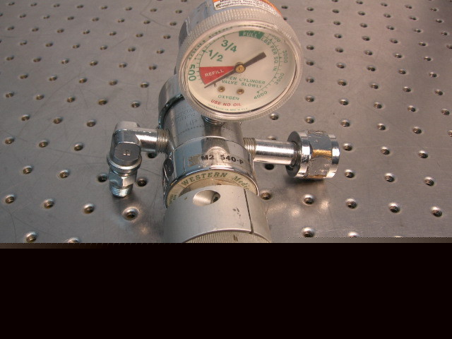 G31359 western medical oxygen gauge/regulator