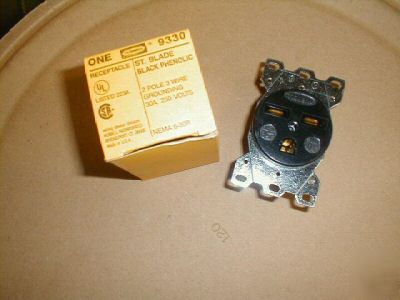Hubbell straight blade receptacle 30A -hbl 9330/HBL9330