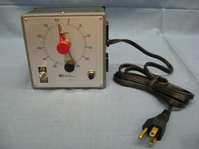 Industrial timer co. interval p-60S p-1MIN 832104-011