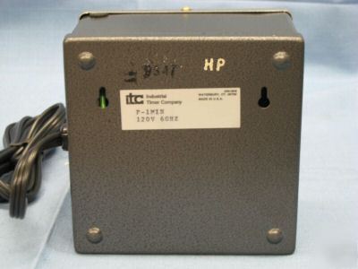 Industrial timer co. interval p-60S p-1MIN 832104-011