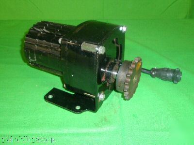 Bodine electric gearmotor type 34B3BEBL-E4 s/n: Y764510