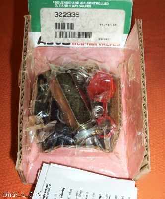 New lot 2 asco solenoid valve 8210C13 repair kit 302336