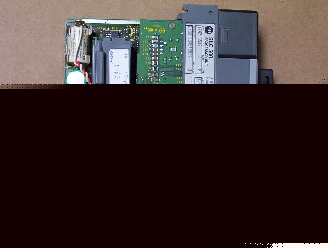 Allen bradley (ab) SLC500 processor unit p/n 1747-L532
