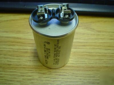 New 1 mallory 370V 7UF a/c motor run capacitor 