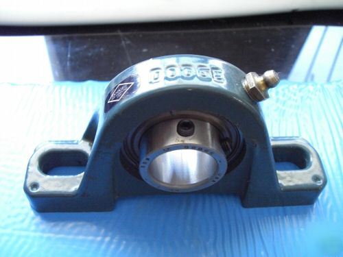 Dodge air handling mounted ball bearing 205 series 1